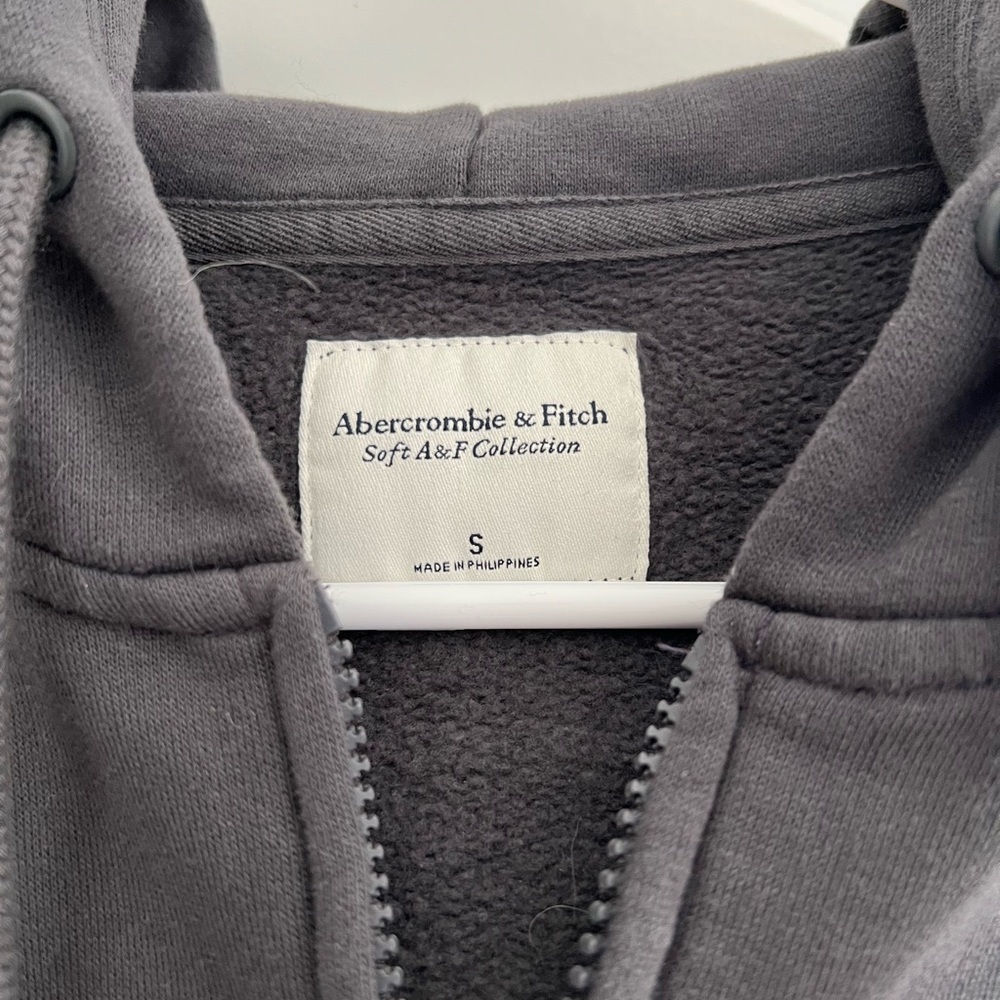 Abercrombie zip up sweatshirt